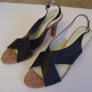Women black Rialto sandal size 9M   NWOT